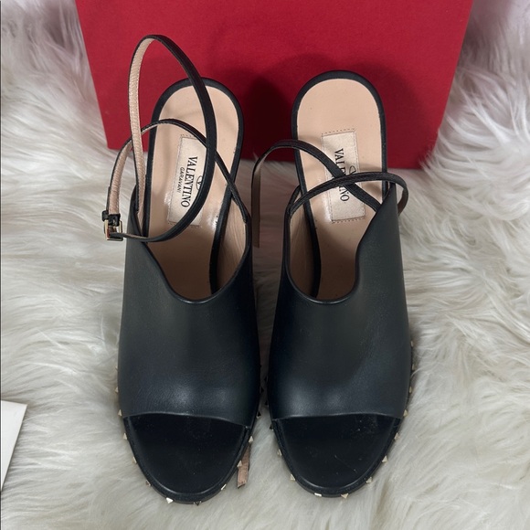 Valentino Garavani Black Rock Studded Ankle Strap Leather Heels 7.5/ 37.5 NWT - Picture 3 of 12